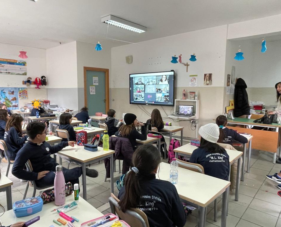 Caltanissetta, al King una webconference per educare gli alunni alla creatività