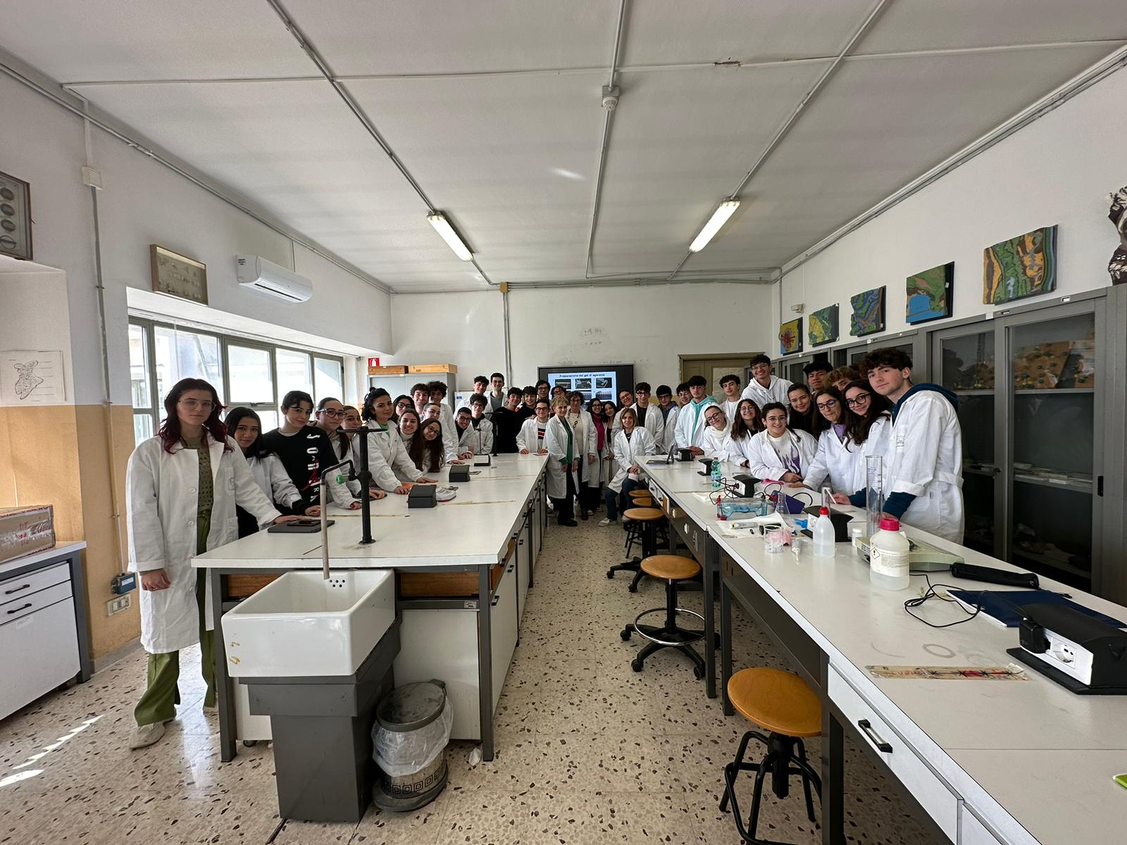 Caltanissetta, studenti del Volta a Casa Rosetta per studiare le malattie genetiche rare