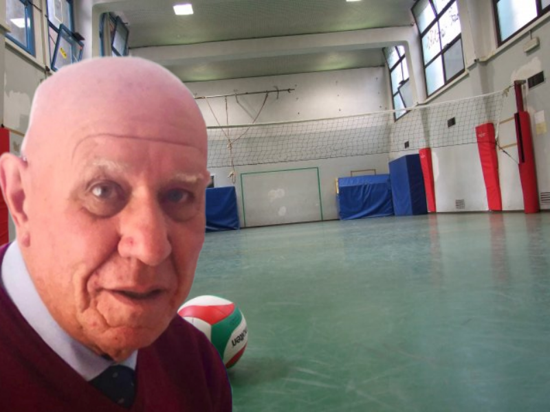 Mondo dello sport nisseno in lutto. Ci lascia il Prof. Umberto Di Rosa
