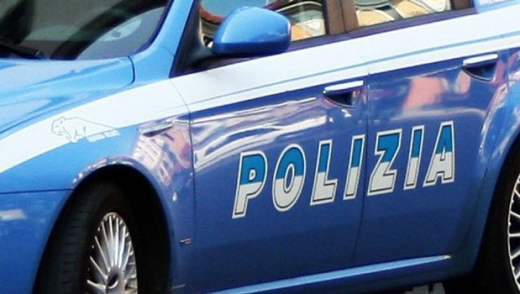 Porto d’arma da fuoco clandestina, ricettazione e furto aggravato: nel Nisseno arrestato 21enne dalla Polizia