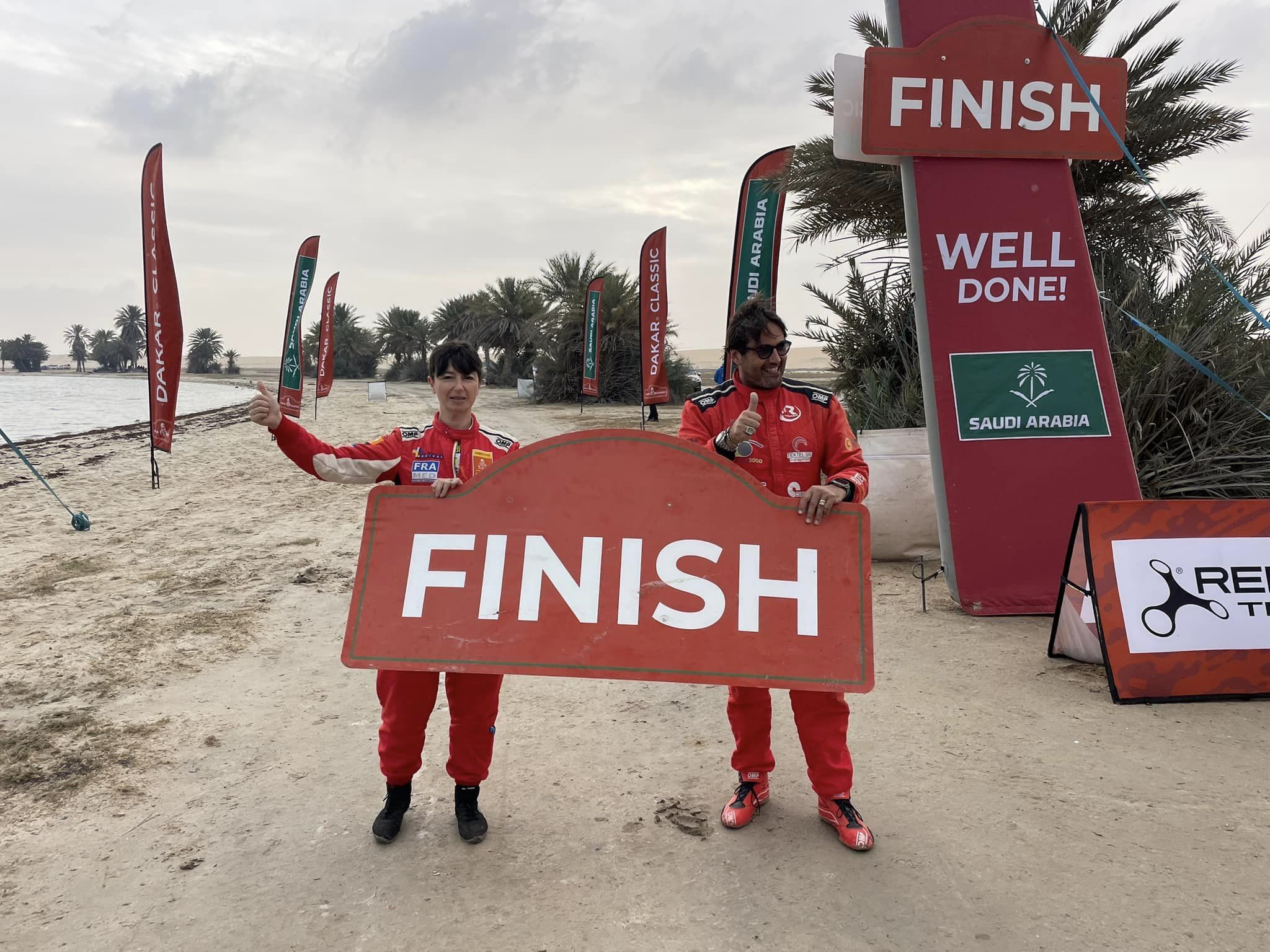 Sicilia con Ricciari sul traguardo della Dakar Classic 2023 in Arabia Saudita
