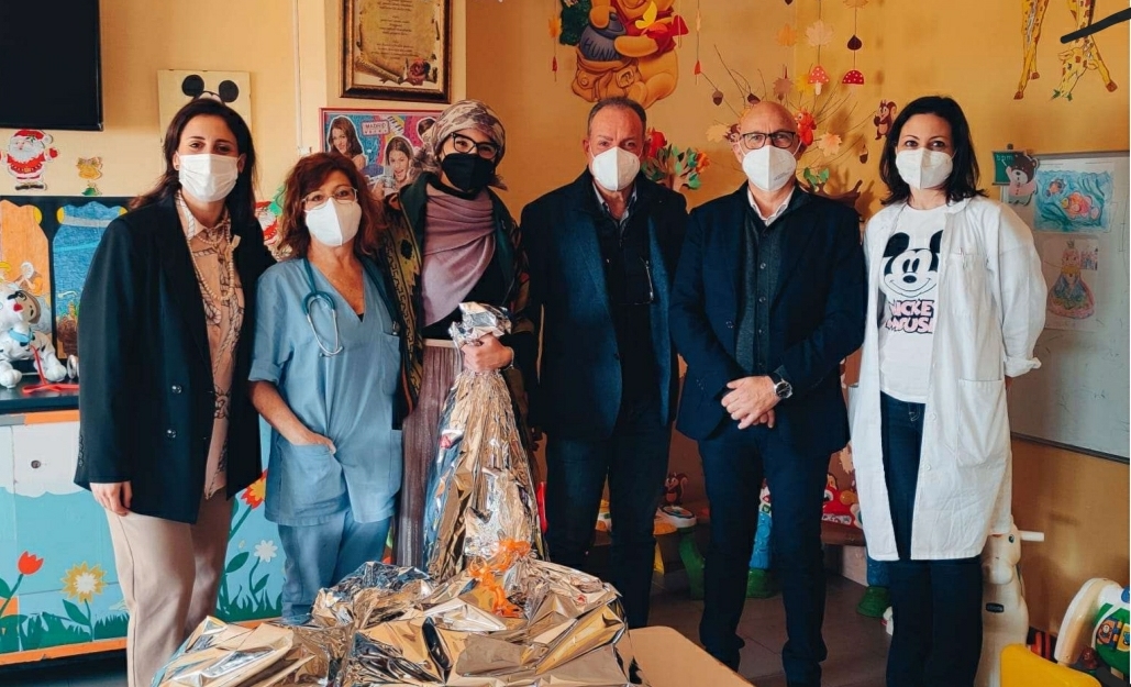 Caltanissetta, con la CNA la Befana arriva nel reparto di pediatria