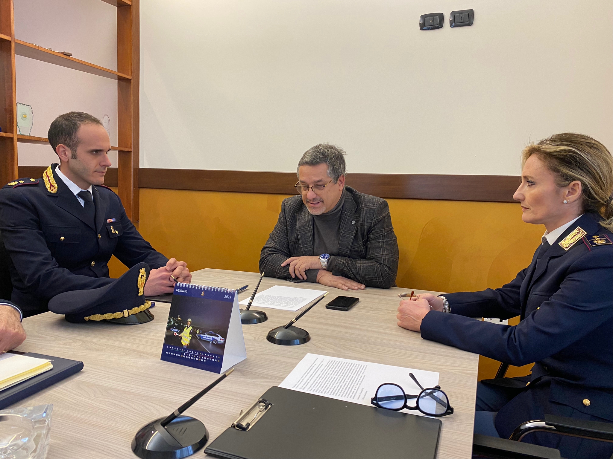 Caltanissetta, calcio e violenza: 22 daspo. Il Questore: “Erano scontri premeditati, tolleranza zero. Arriveranno altri provvedimenti”