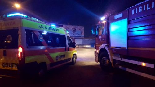 Muletto si ribalta nel corso di una manovra: 60enne muore schiacciato