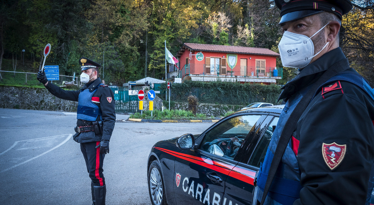 Carabinieri, controlli nel nisseno: denunce e sequestri di coltelli e droga
