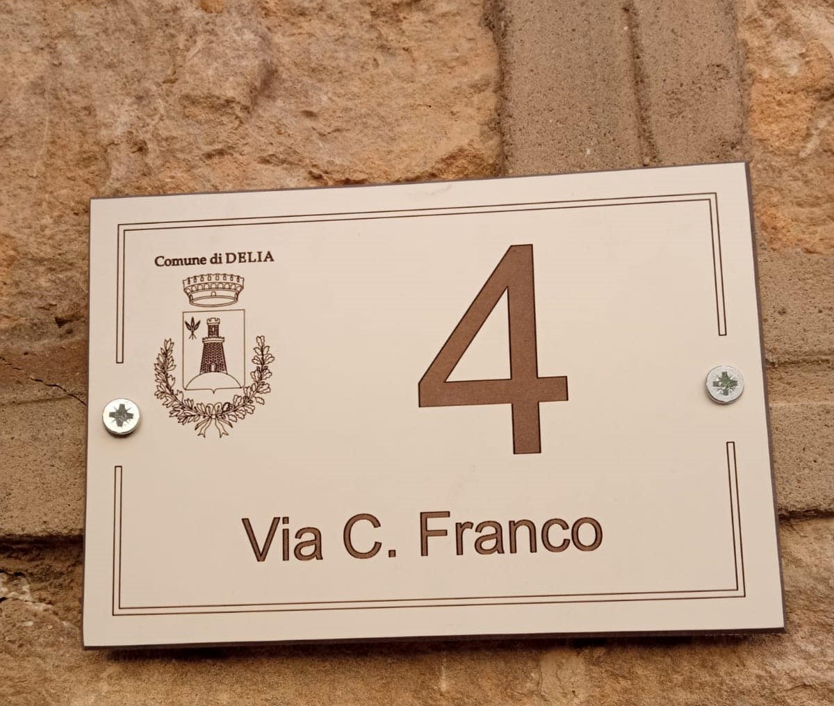 Delia. Sostituiti tutti i 5500 numeri civici del Paese