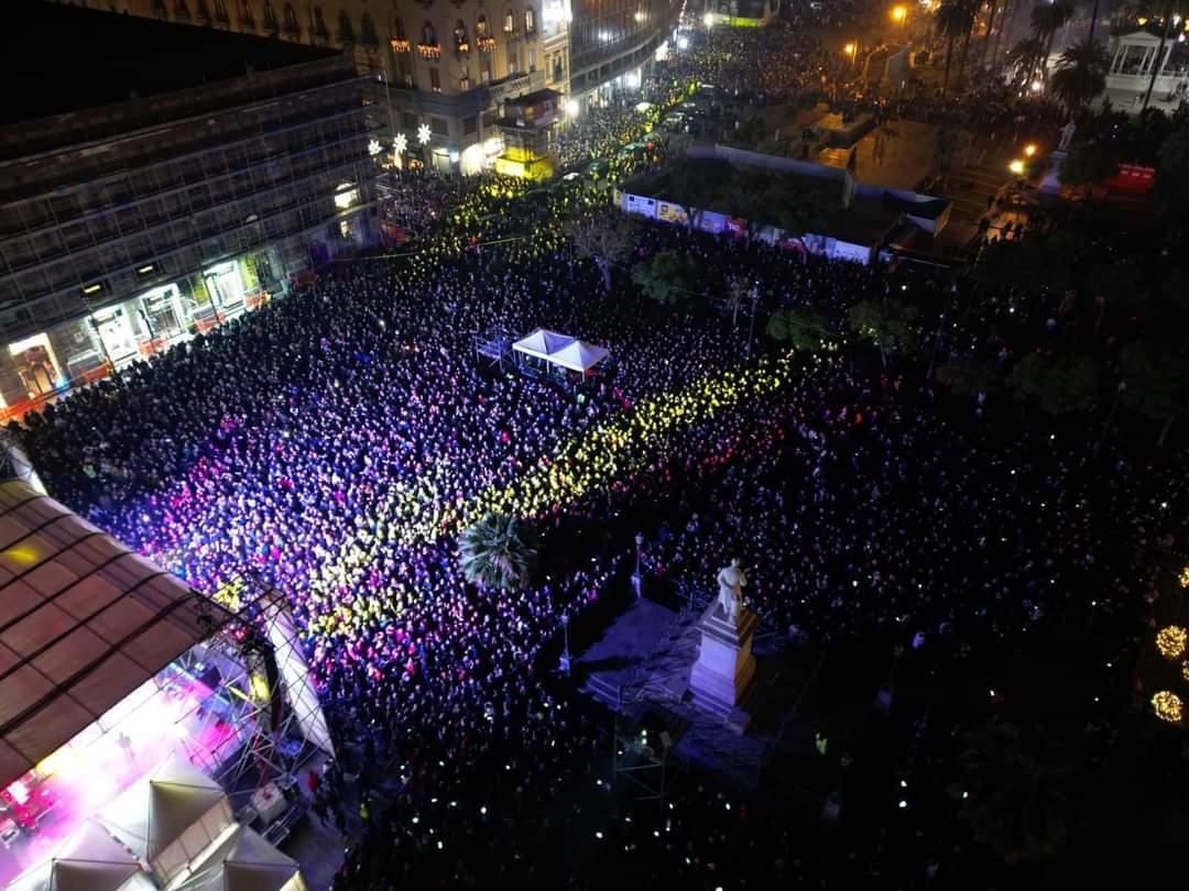 Sicilia, Capodanno: Palermo in festa, strepitoso successo con l’Occidentali’s Karma di Francesco Gabbani
