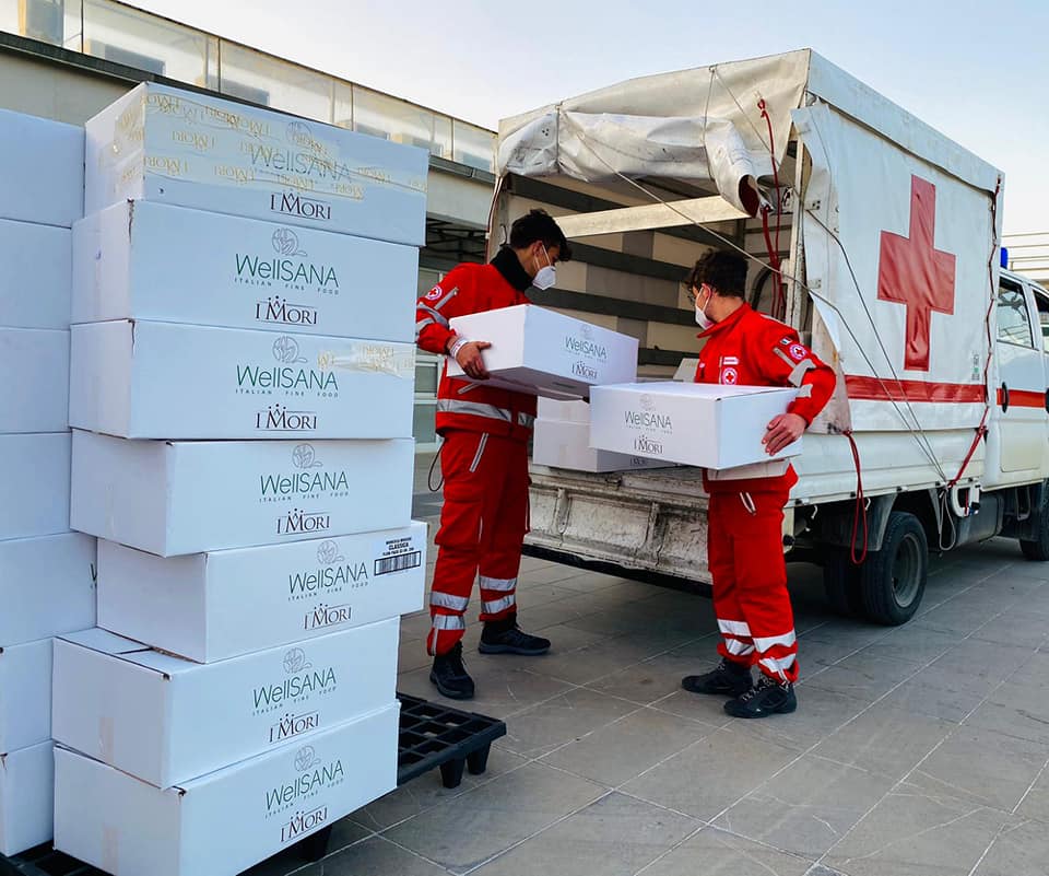 Caltanissetta, donazione di panettoni alla Croce Rossa: saranno consegnati a comunità, case accoglienza e famiglie fragili del territorio