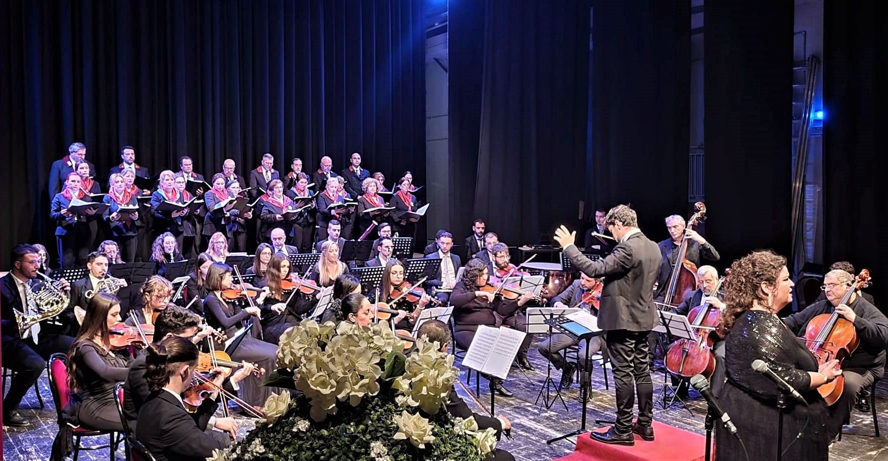 Caltanissetta. Al Teatro Margherita, Concerto di Capodanno con la Giovane Orchestra Sicula e il Coro della Polizia di Stato
