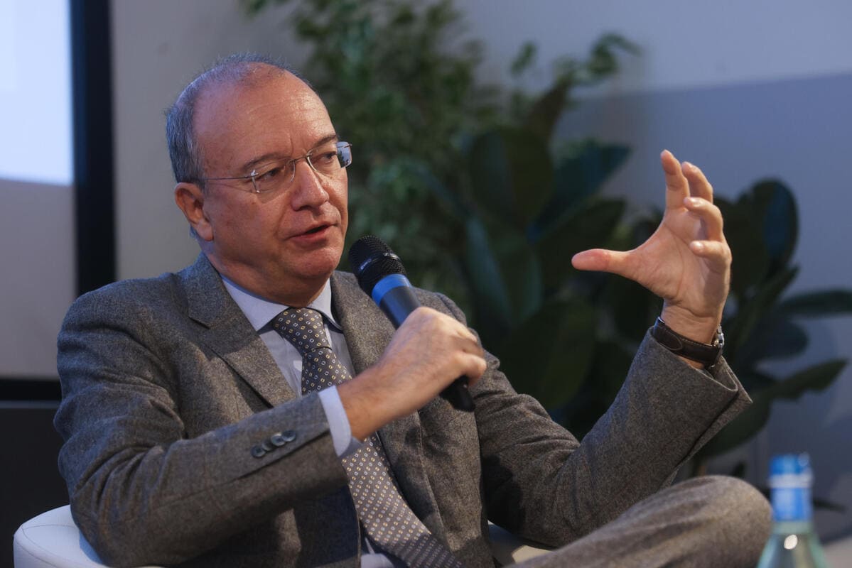 Scuola, autorizzati 532 nuovi percorsi quadriennali di filiera tecnologico-professionale. Valditara: “Adesione importante nel Mezzogiorno”