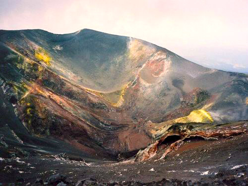 Etna: Valle del Bove si formò tra il 7478 ed il 7134 a. C.