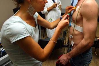 “600 infarti al giorno in Italia”, l’allarme dei cardiologi