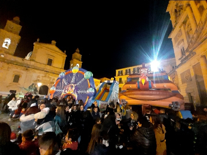 Carnevale a Caltanissetta con musica e animazione ma per i cittadini “si poteva osare di più”