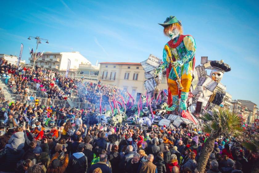 Carnevale Viareggio: Giani, e’ l’edizione dei record