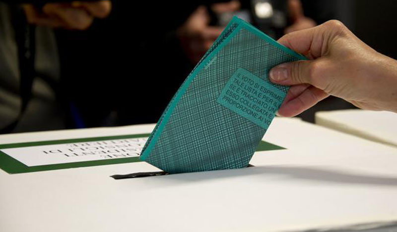 Sicilia, Elezioni amministrative: affluenza al 33,39%. Lunedì si vota dalle 7 alle 15