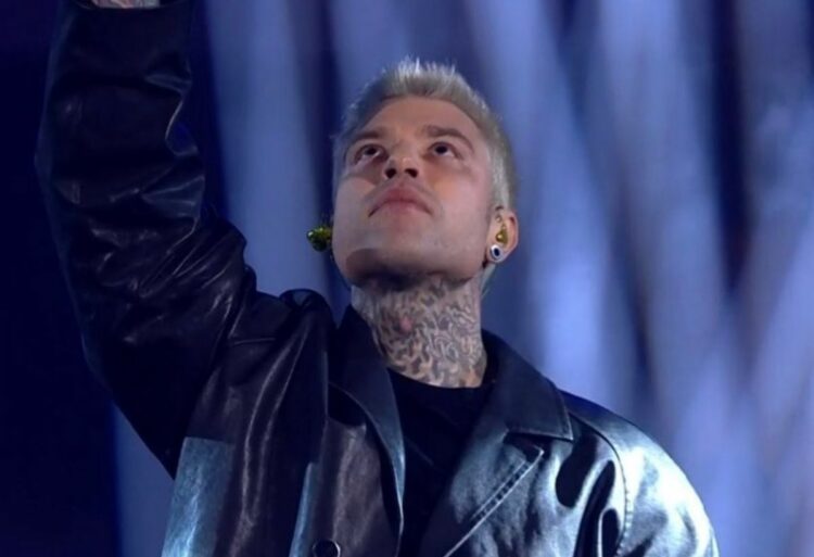 Fedez a Fiorello: “Mi hanno proposto la direzione musicale di Sanremo e credo che accetterò”