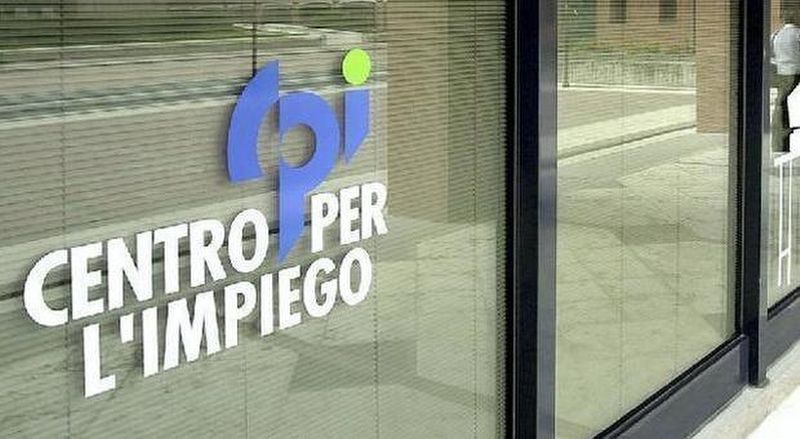 Caltanissetta, il Centro per l’impiego apre il canale Telegram: tutti i servizi disponibili