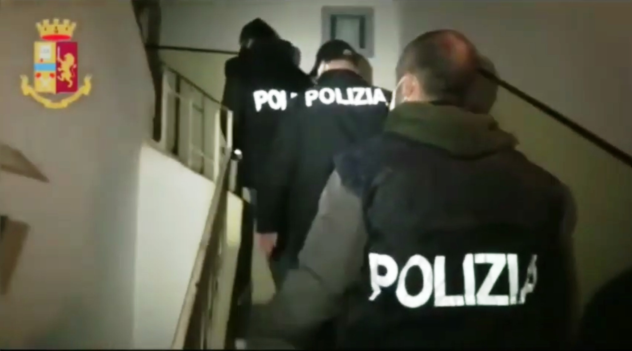 Incendio aggravato: arrestato 28enne dalla Polizia a Gela; deve scontare in carcere pena detentiva