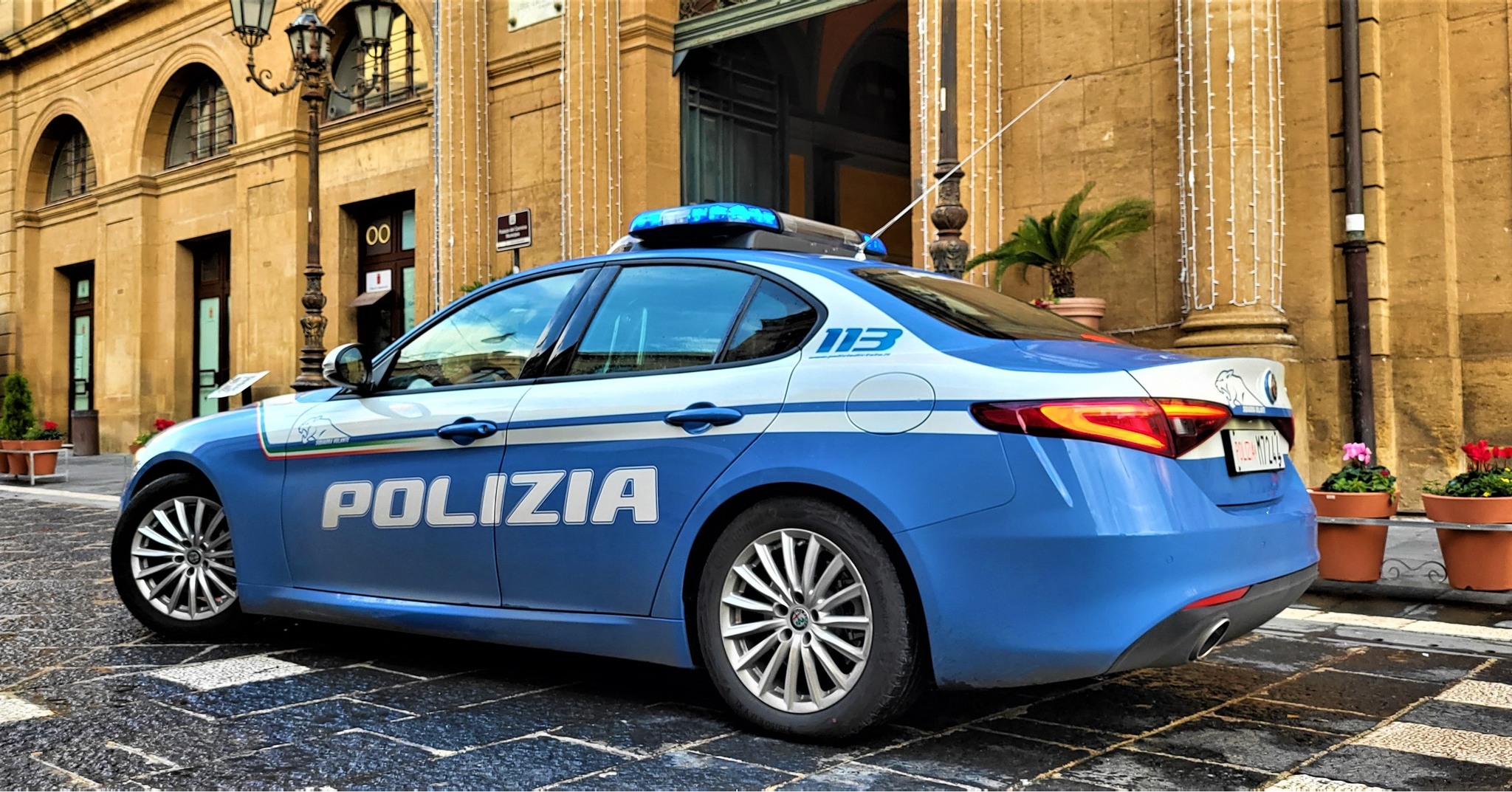 Controlli della Polizia di Stato in provincia di Caltanissetta: tre arresti, diciotto  denunce e ventisei perquisizioni in Provincia