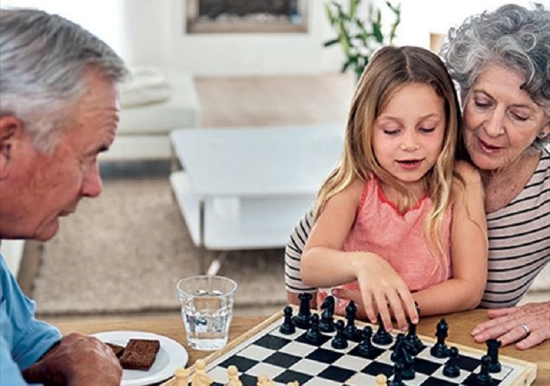 Caltanissetta, anche un laboratorio di scacchi all’Università senza età della parrocchia San Pietro