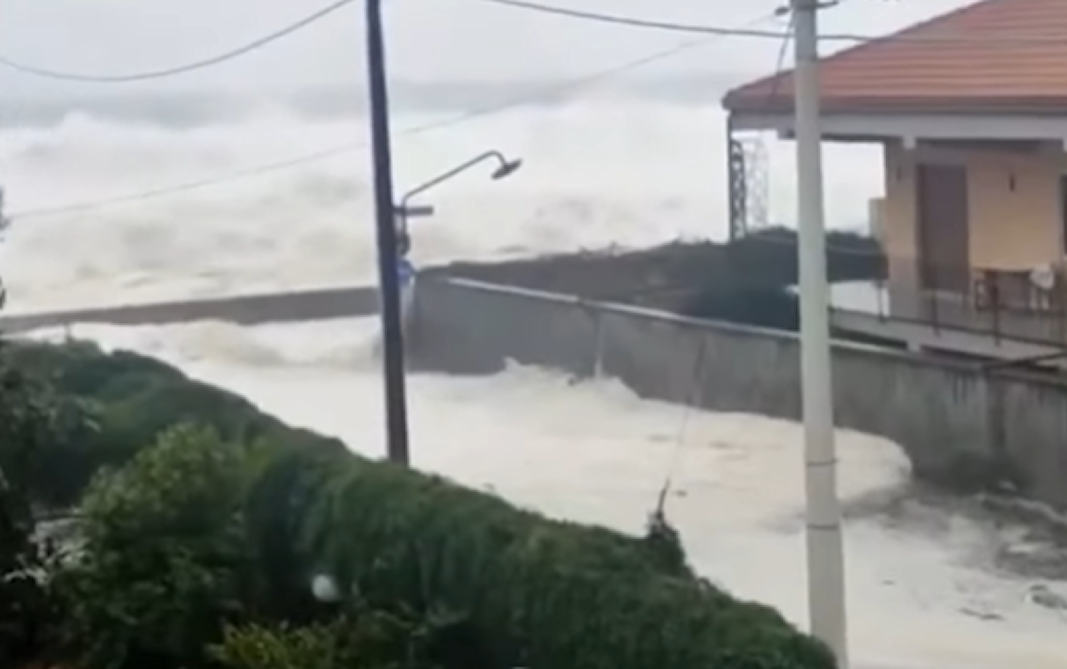 Coldiretti Sicilia, i danni dell’Uragano: aziende isolate e strade allagate
