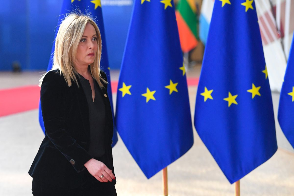 Migranti, Meloni “Convincerò l’Ue, no all’ideologia della resa”
