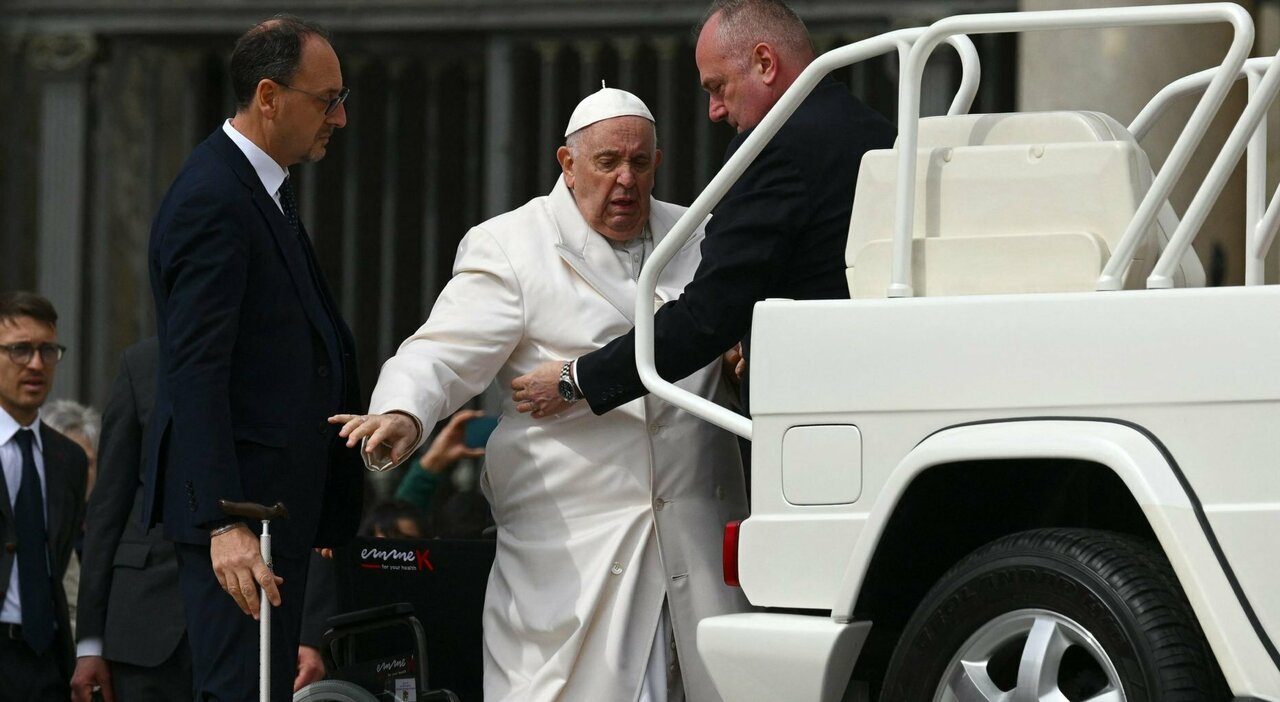 Papa Francesco ricoverato al Gemelli per un’infezione respiratoria