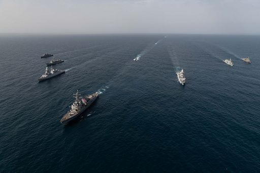 DYMA, in Sicilia la grande esercitazione antisommergibile Nato: fregate, elicotteri e sottomarini in azione al largo di Catania