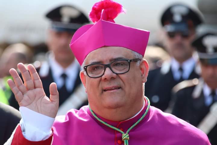 Mons. Rumeo si è insediato: il nuovo Vescovo di Noto saluta Caltanissetta