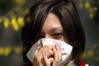 Primavera instabile, Andreoni ‘salgono allergie e infezioni, anziani e bambini più a rischio’