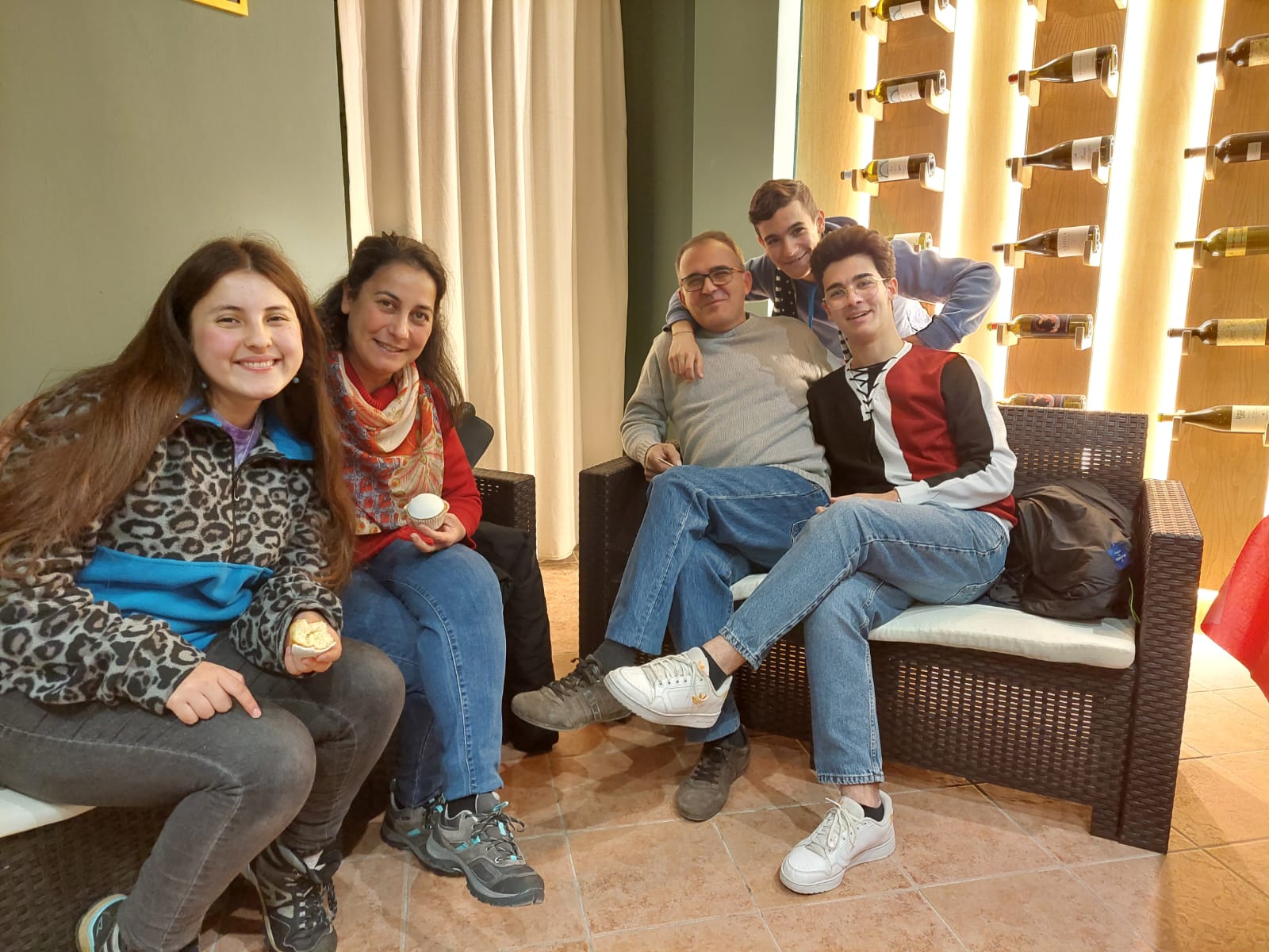 Caltanissetta, Intercultura è alla ricerca di famiglie ospitanti: lunedì 13 un incontro online