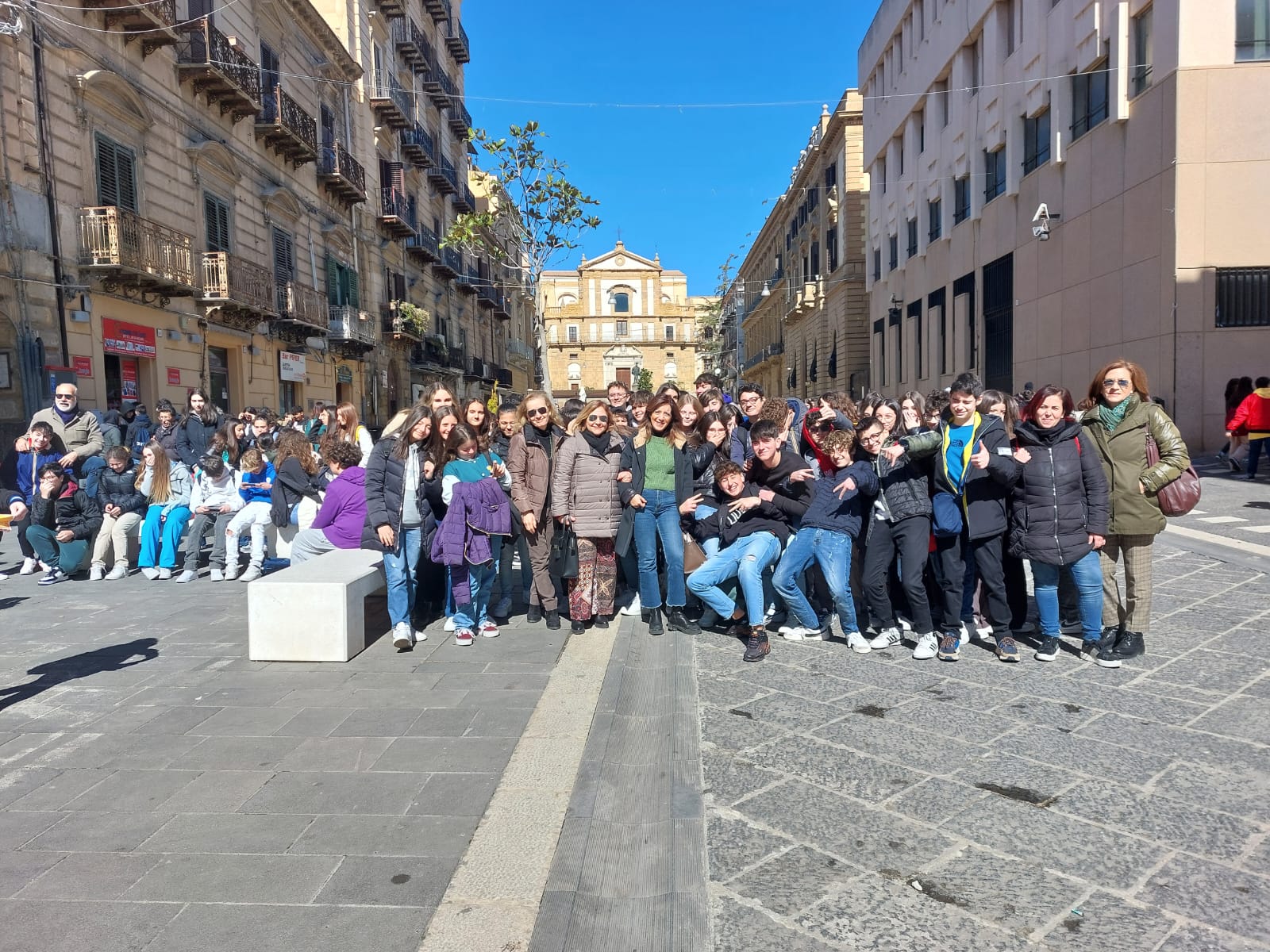 Caltanissetta, Maître Mô: Teatro in Francese per gli alunni della Cordova – Don Milani