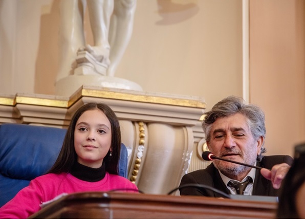 Caltanissetta: Ludovica Ajera eletta Presidentessa del Consiglio Comunale dei Ragazzi e delle Ragazze