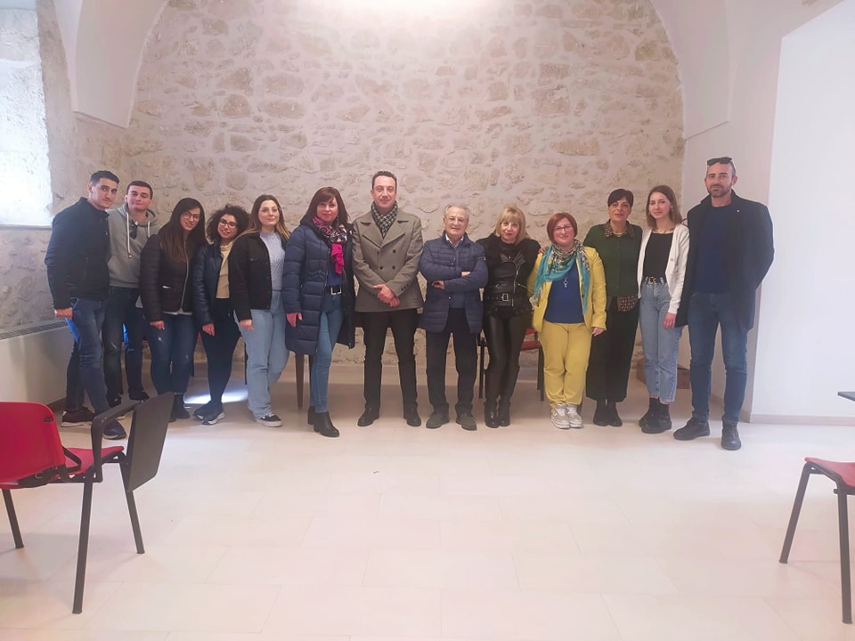Santa Caterina. Incontro informativo nella Sala di Pietra con patronato Enasc per avviamento corsi per beneficiari Rdc e Naspi