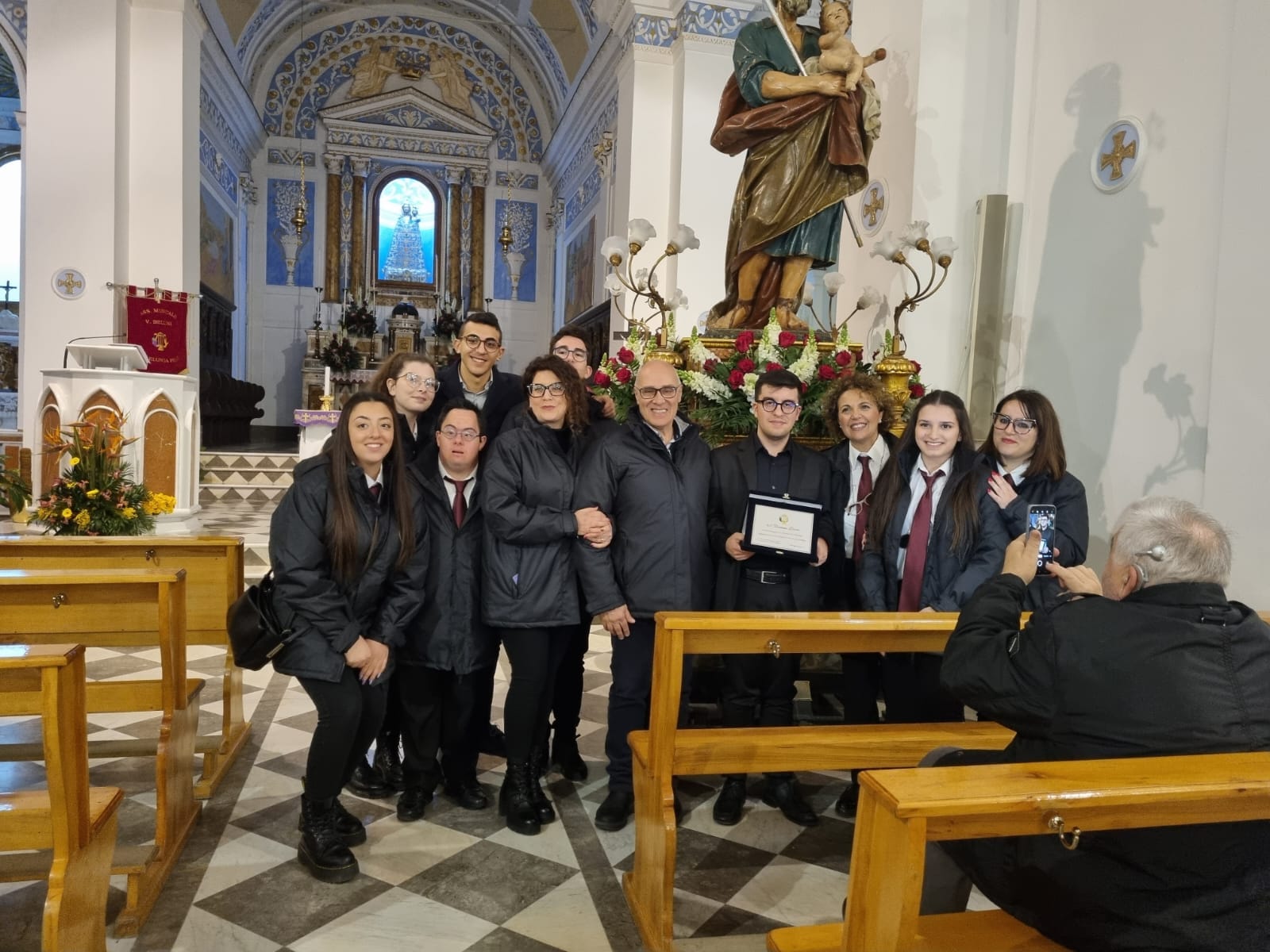 Vallelunga. Gran successo per il concerto d’organo di Damiano Lauria nella Chiesa di Santa Maria del Loreto