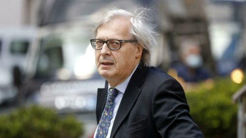Capitale della Cultura 2023, Bufera su Sgarbi che affossa Agrigento e promuove l’Umbria