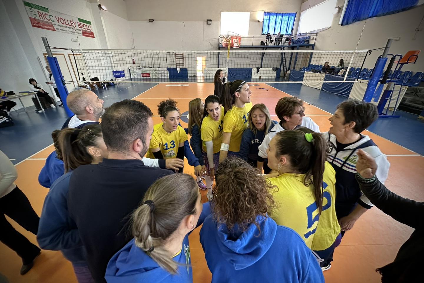 Pallavolo femminile B2. La Traina espugna 0-3 Brolo e conquista la nona vittoria consecutiva in campionato