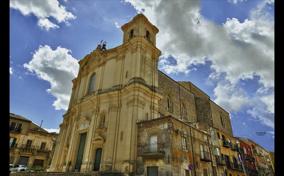 Serradifalco. Approvato dalla Giunta progetto per efficientamento energetico dell’illuminazione della facciata della Chiesa Madre