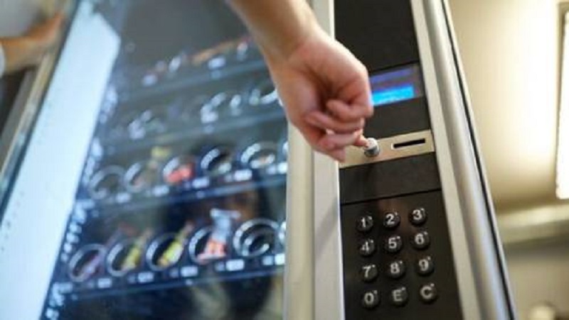 Ascom Caltanissetta: “l’apertura indiscriminata dei distributori automatici danneggia il centro storico”
