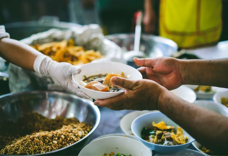 L’iniziativa. A Palermo per Pasqua regala un pranzo completo ad una persona in difficoltà