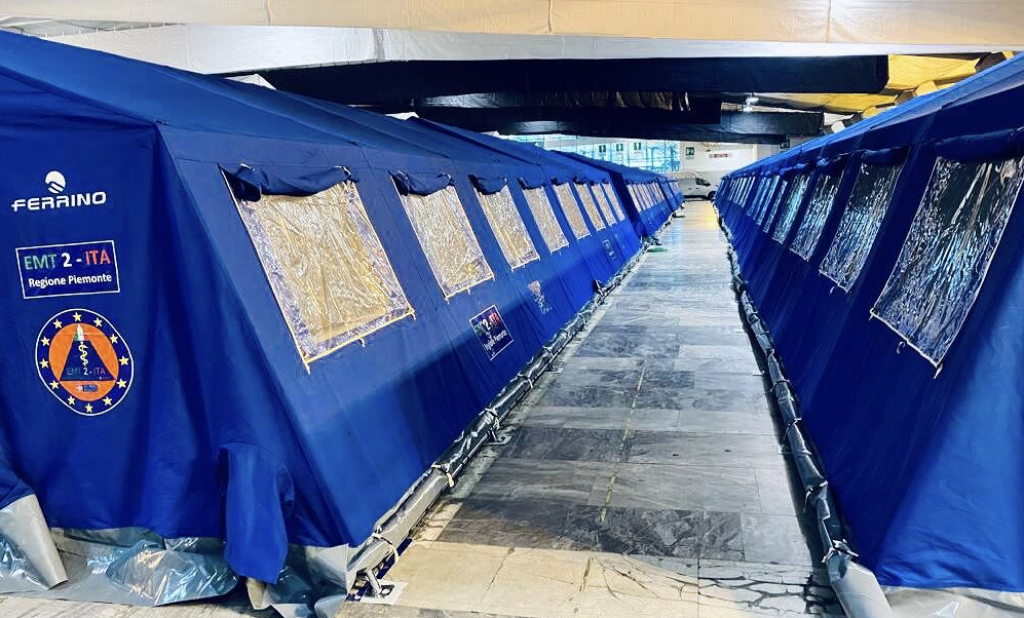 Migranti: tendostrutture della Protezione Civile per accogliere 700 persone a Catania