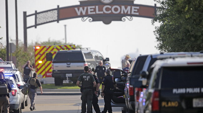 Usa: sparatoria in centro commerciale Texas, 9 morti tra cui il killer