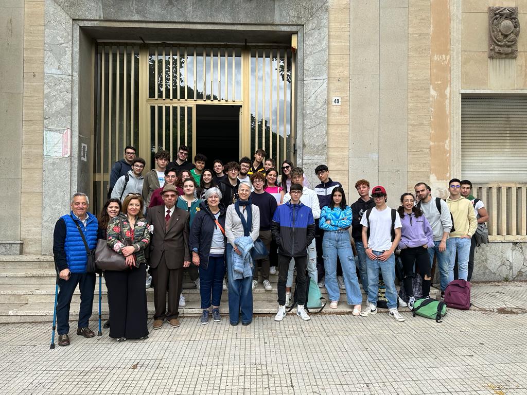 Caltanissetta, Studenti del Volta diventano “Testimoni di pace”