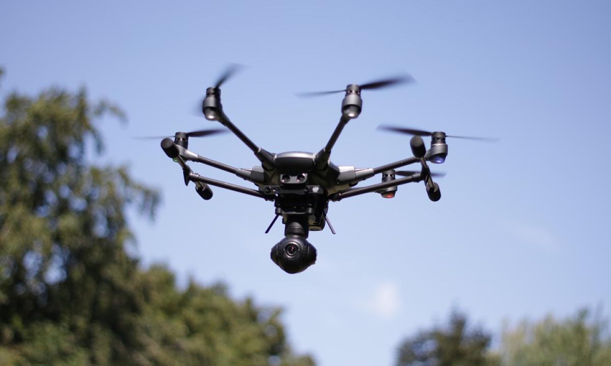 A Palermo drone utilizzato per fare arrivare telefoni cellulari ai detenuti in carcere: quattro denunciati