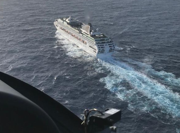 Sicilia, aeronautica soccorre una crocierista giapponese colpita da un malore