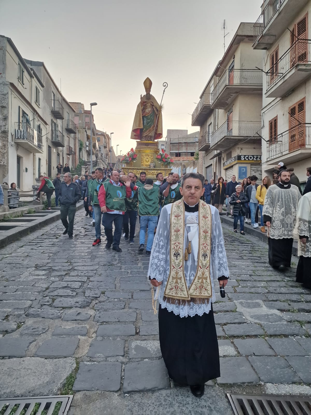 San Cataldo, partecipati i festeggiamenti patronali presente il vescovo di Noto mons. Salvatore Rumeo