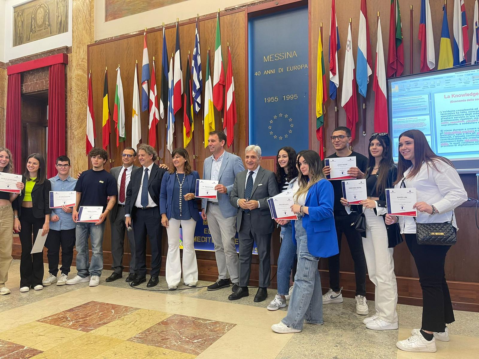 ManagerItalia, alunni dell’I.T.E.T.  “Rapisardi – Da Vinci” di Caltanissetta partecipano a Messina all’assemblea annuale
