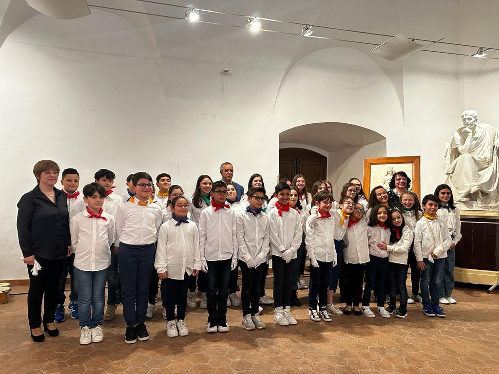 Caltanissetta. Gran successo a Palazzo Moncada per il Concerto di Primavera degli alunni del  Coro Stabile “MusicamicACaponnetto”