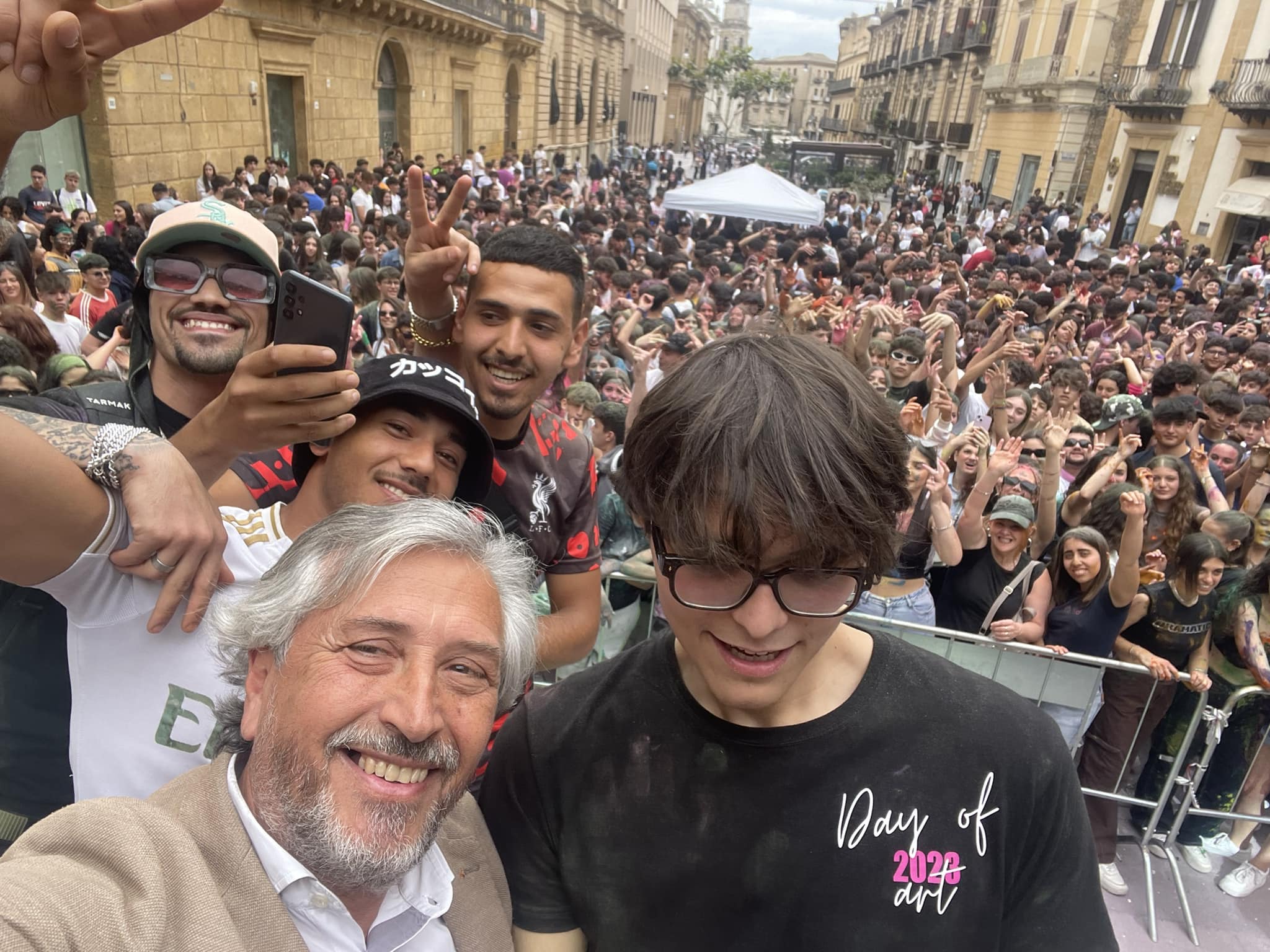 Caltanissetta “invasa” per la giornata dell’arte: ecco la lezione dei giovani per gli adulti