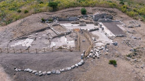 Archeologia, ritrovato a Segesta un altare ellenistico